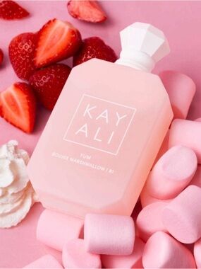 Kayali Yum Boujee Marshmallow Body Fragrance - Soft Pink